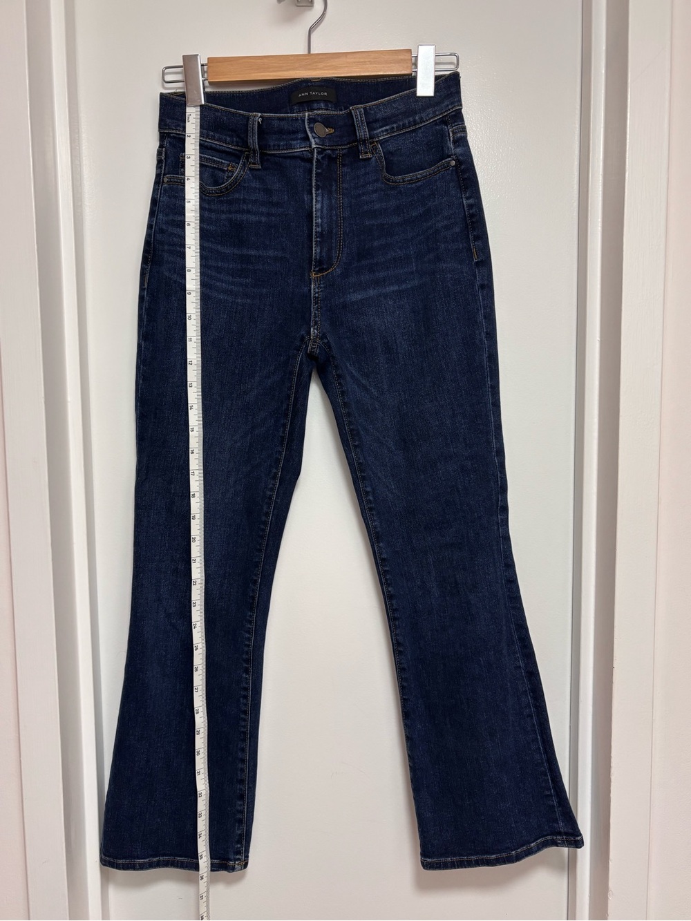 Ann Taylor Cropped Flare Dark Blue Women's High-Rise Jeans